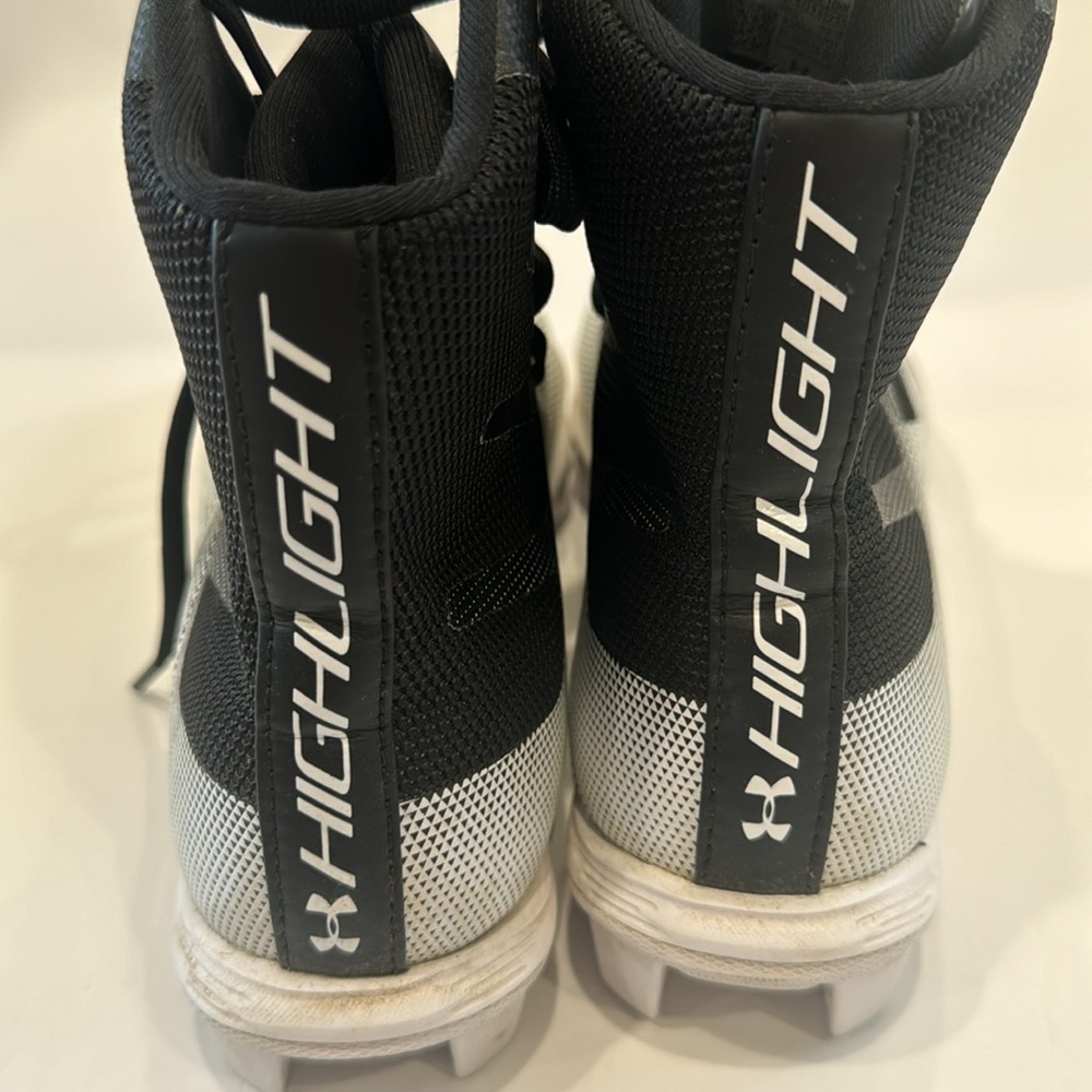 Cleats - Picture 2 of 6